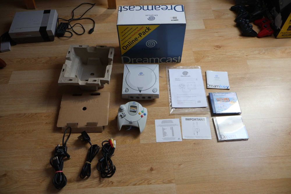 Konsola Sega Dreamcast Box zgodne Numery Śnieżnobiała Komplet PAL BDB