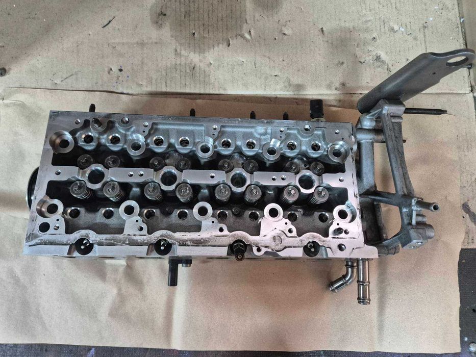 головка блока циліндрів volkswagen Т6 2,0 дизель CXHA/ 04L 103 403 M