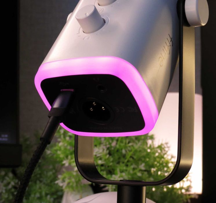 Оригінал нові, чорні/білі мікрофони Fifine Ampligame AM8 для стрімерів