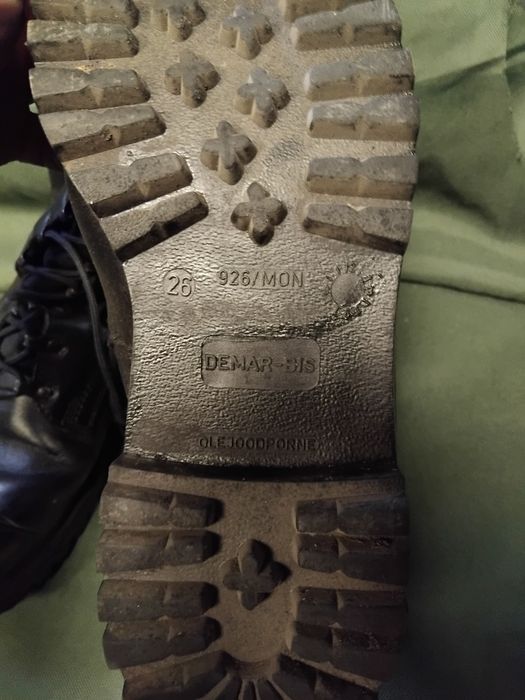 Buty rozmiar 26 trzewiki wojskowe 926 MON Demar uszkodzone do zdania