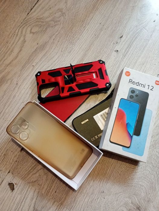 Telefony,2szt uszkodzone