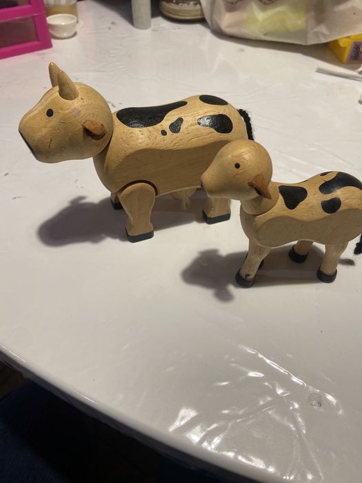 Vaquinha mais filhote de madeira