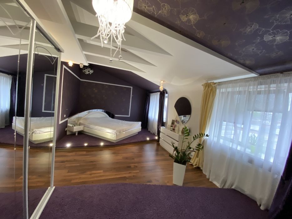 Продажа 2- уровненной стильной 4 комнатной квартиры
