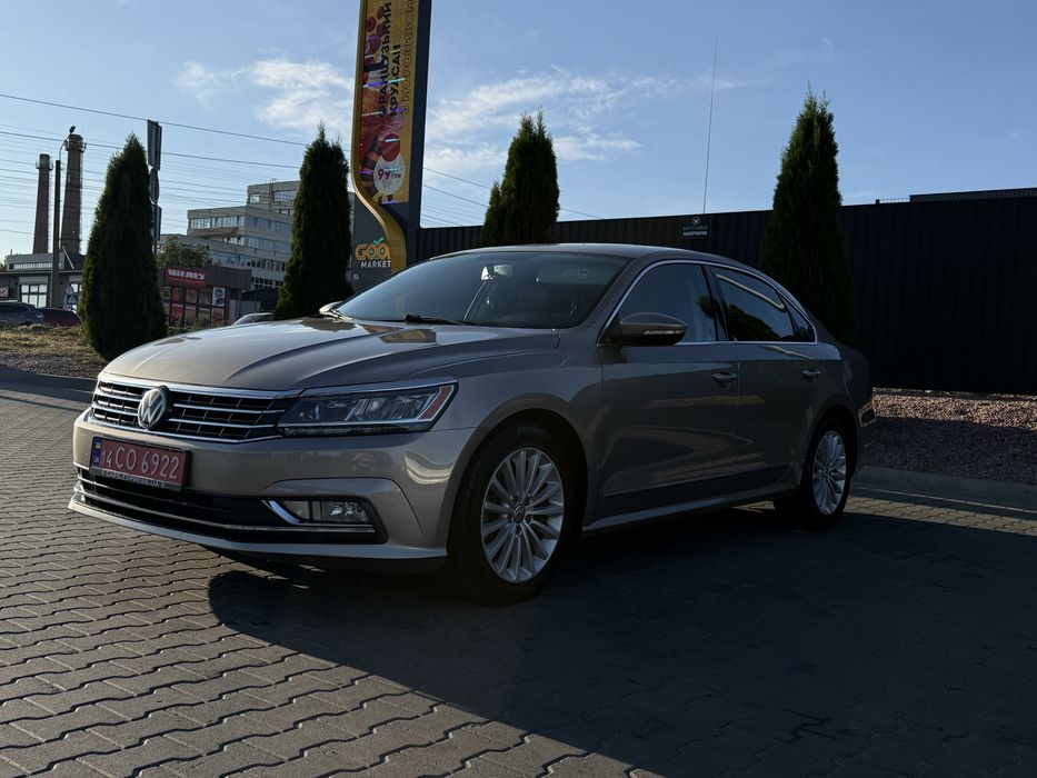 2016 Volkswagen Passat SE