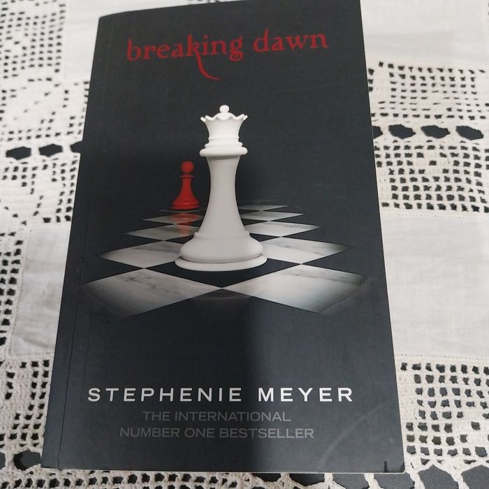Breaking dawn.  Portes incluídos