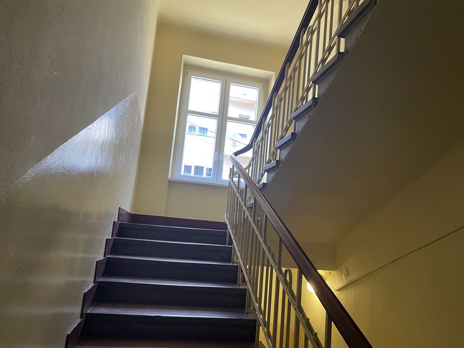 Mieszkanie + strych do adaptacji CENTRUM INWESTYCJA – pohled 2