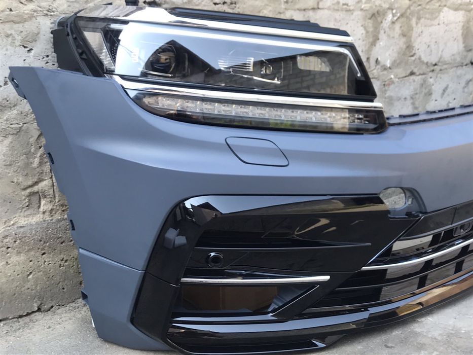 Бампер Volkswagen Tiguan Allspace R line 2017-/фара тигуан
