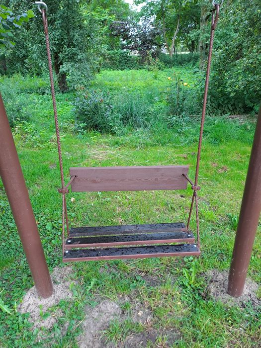 Huśtawka metalowa solidna