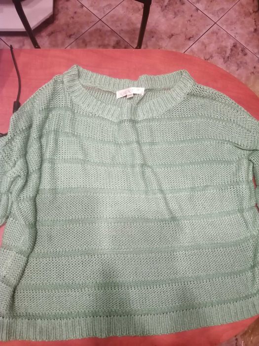 Damski zielony sweter