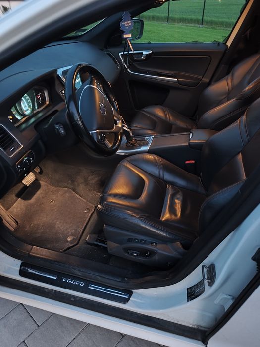 Volvo XC 60 2.4D5 AWD 2014r