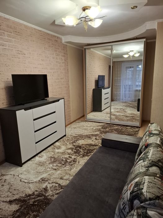 Здаи 2 ком.квар.в рай.44 квар.по час.по сут.