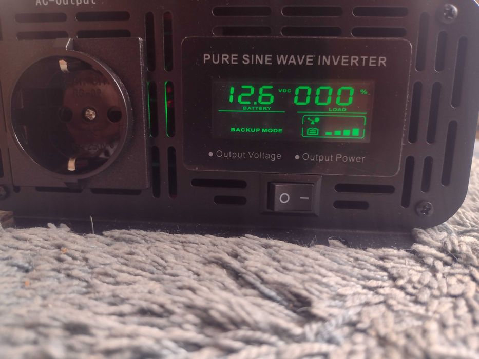 Przetwornica napięcia 12/230v ,5000/2500w, czysty sinus