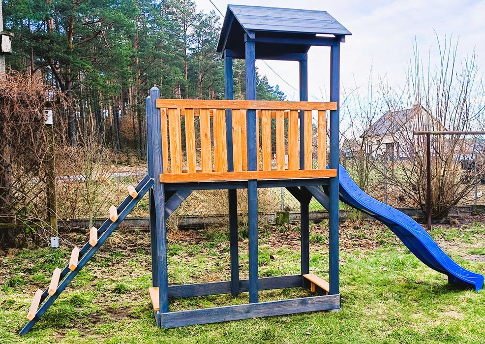 Plac zabaw sz.84 dł.160 domek z tarasem, ślizg, huśtawka, piaskownica