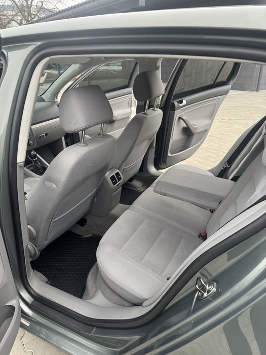 Продам volkswagen golf 5