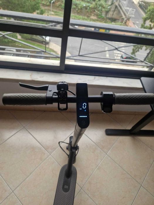Trotineta Elétrica Xiaomi 1S – Muito Bom Estado + Carregador Original