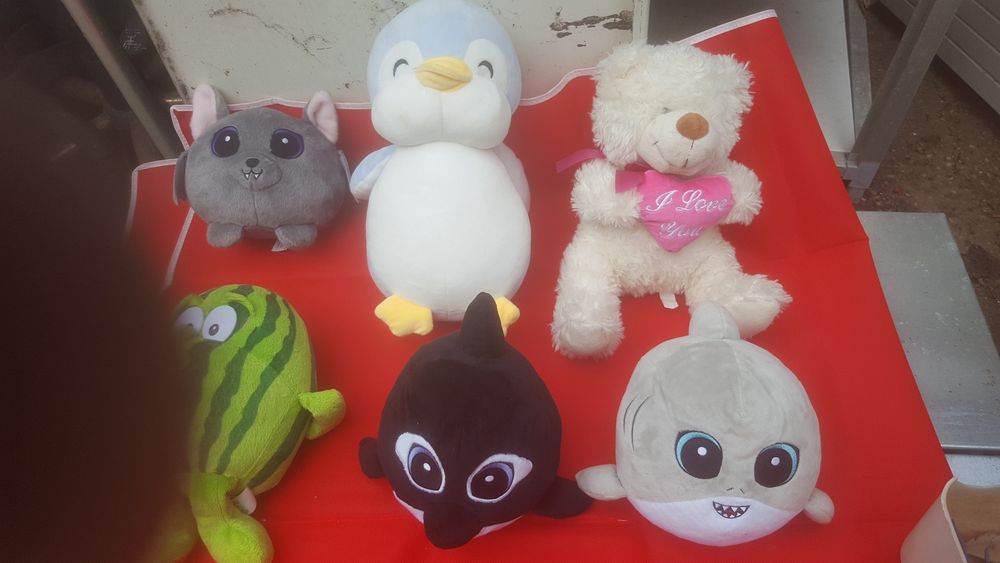 Conjunto  de bonecos  de peluxes para crianças ou decoração