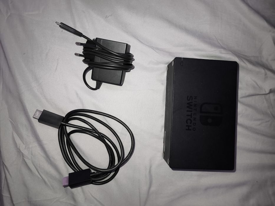 Nintendo Switch + 2 jogos