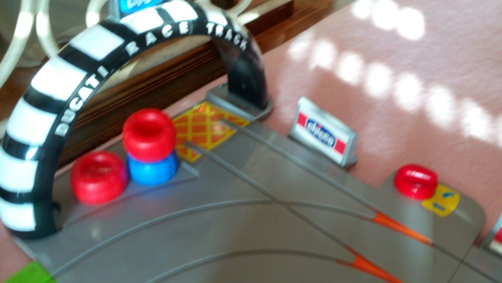 Pista chicco  para venda ou troca pela melhor proposta