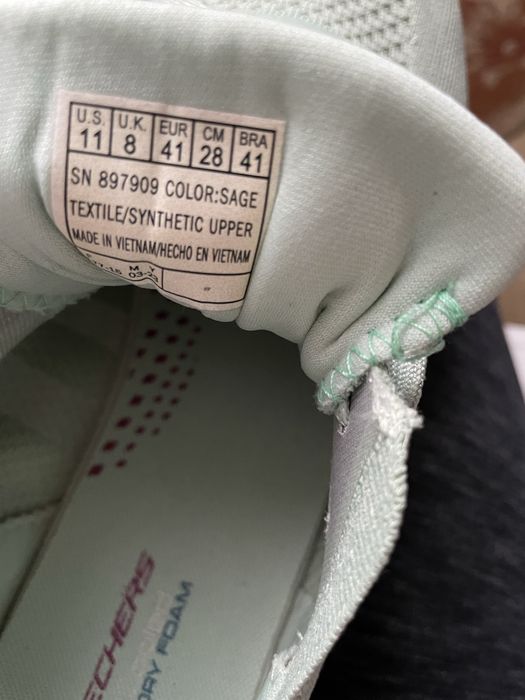 Жіночі кросівки Skechers (41 роз
