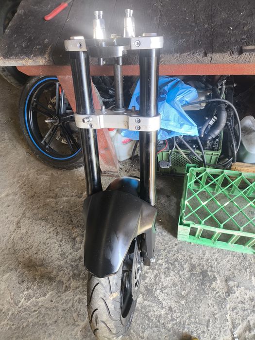 Aprilia Tuono 125 lagi półki zawieszenie