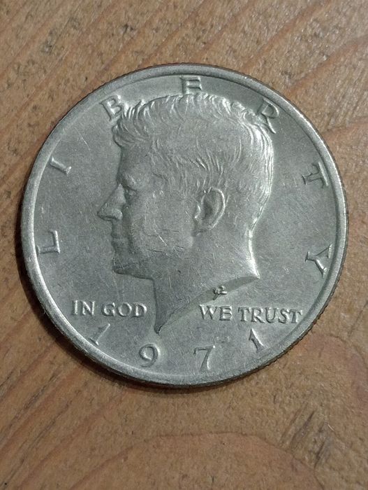 Moneta John Kennedy pół dolara 1971 In  God we trust.