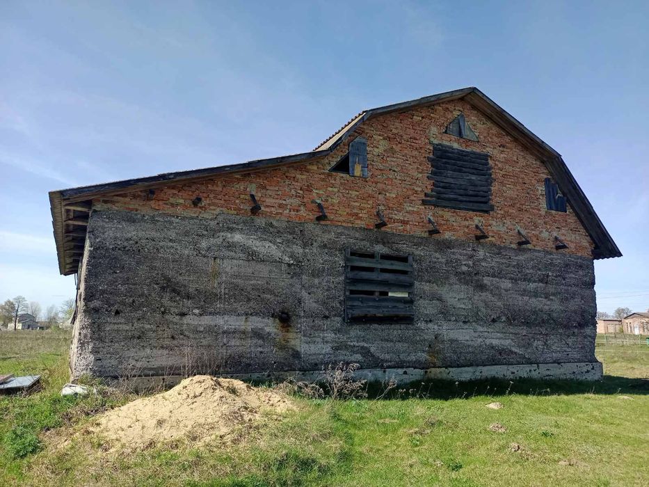 Незавершене будівництво