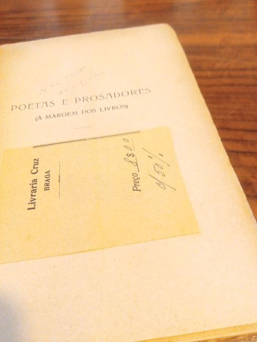 Livro primeira edição de Júlio Brandão, poetas e prosadores