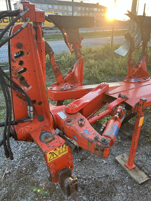 Оборотний плуг, Kuhn,Lemken,
