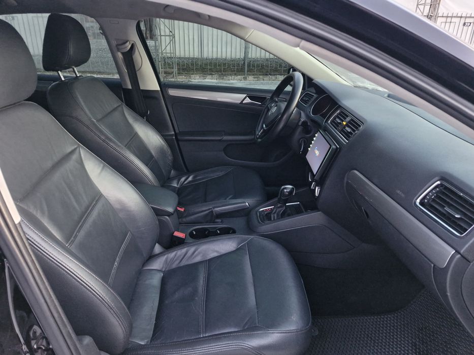 Volkswagen Jetta 1.4 tsi 2017 год.ИДЕАЛЬНОЕ СОСТОЯНИЕ!