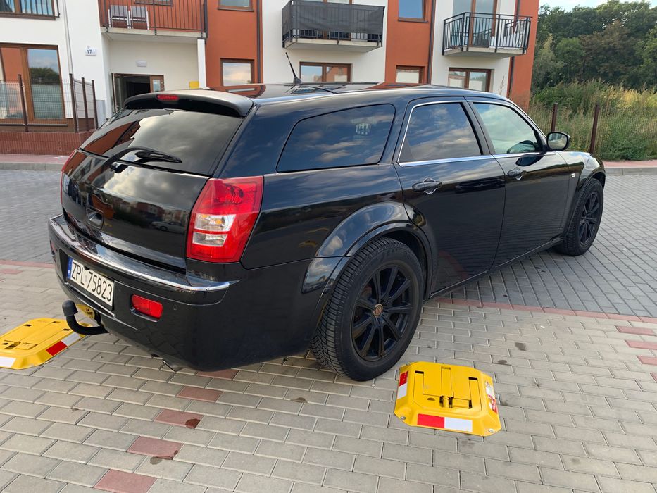 Chrysler 300C / 3.0 CRD / 2008r / polift / SRT design / Boston