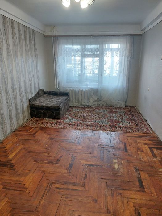 3-х комн квартира Днепровский район