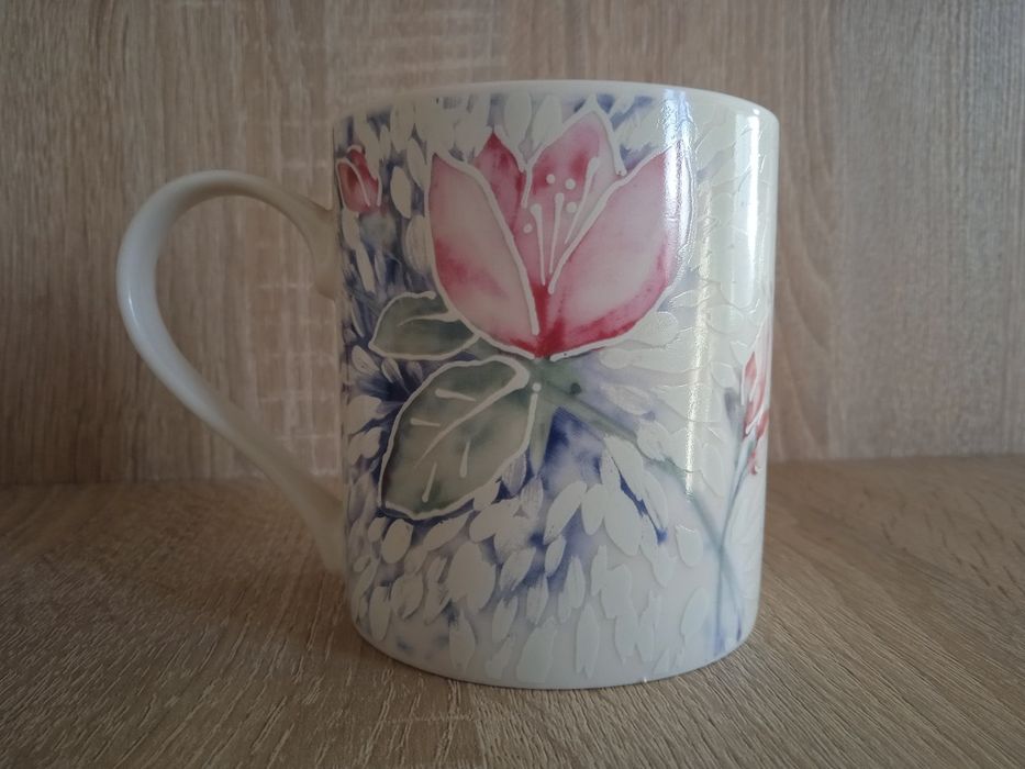 Новая керамическая чашка