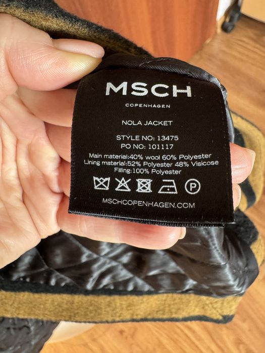 Пальто жіноче