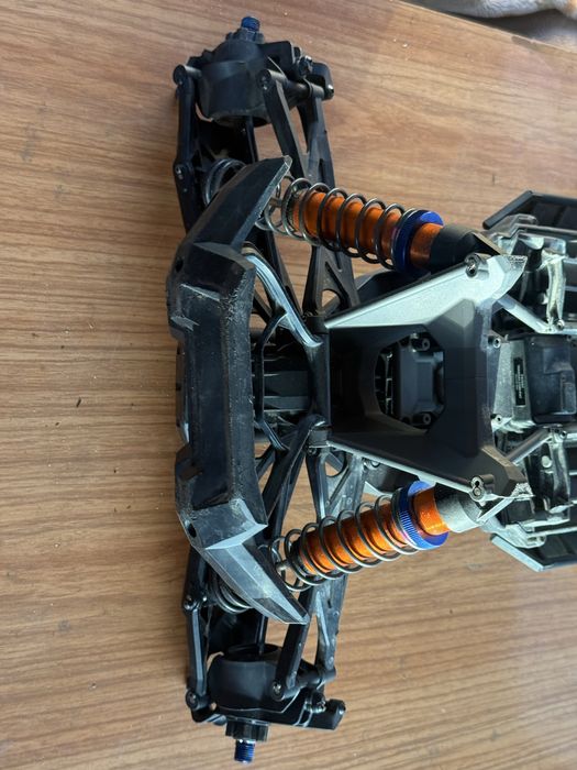 Traxxas X-Maxx 1/5 Roller 8s (arrma hpi losi)