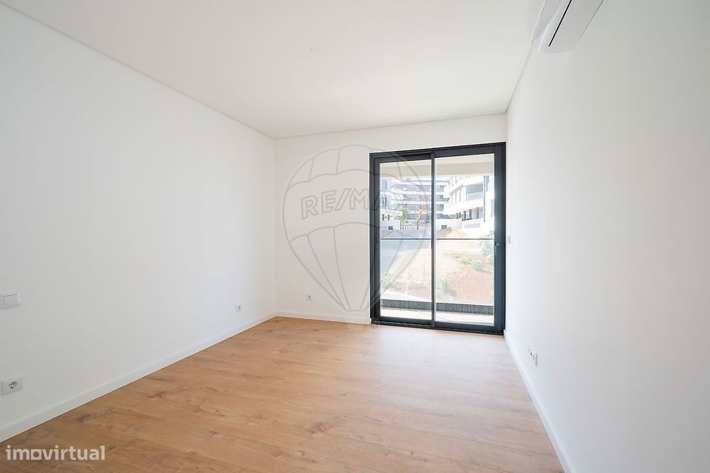 Apartamento T4 para venda