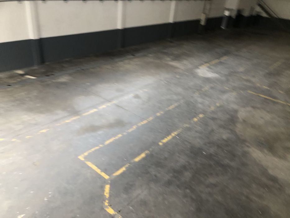 Arrenda-se pavilhao industrial com cabine