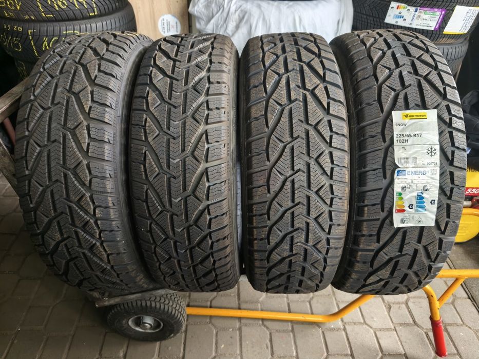 [655] 4 szt. NOWE Kormoran Snow 225/65/17 102H