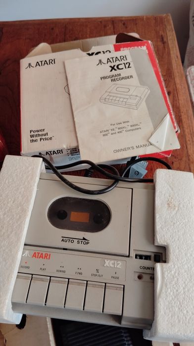 Atari 65xe zestaw z osprzętem gry