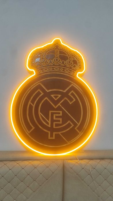 Quadros Decorativos LED Neon – Benfica / Sporting (Madeira Gravada)