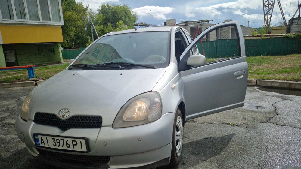 Продам Toyota Yaris