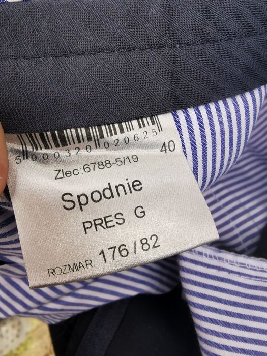 Kompletny garnitur męski firmy Recman