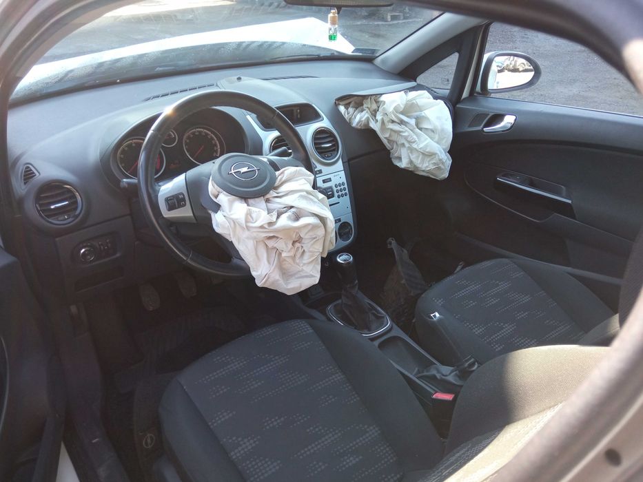 Opel Corsa D 3d 1.2 A12XEL sprawny *na części*