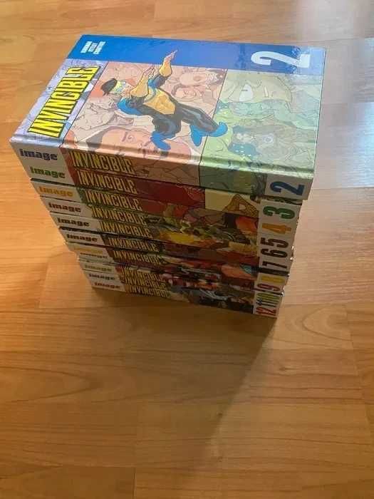 Invincible Komiksy (Tomy 2-12)
