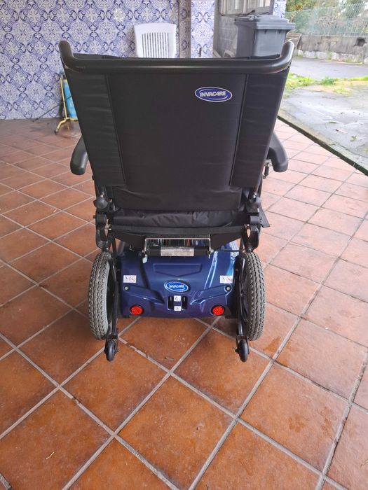 Cadeira de rodas eletrica InvaCare Fox