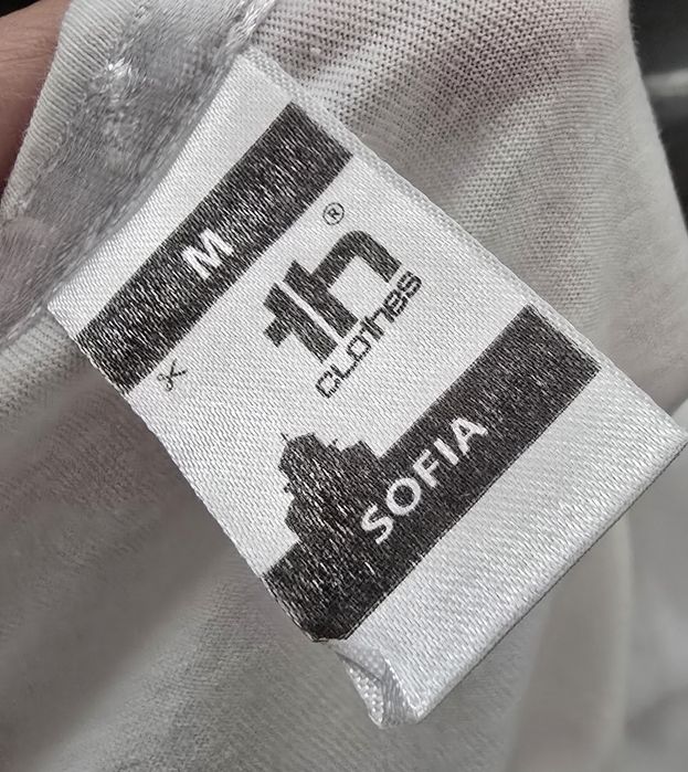 T-shirt com arco-íris