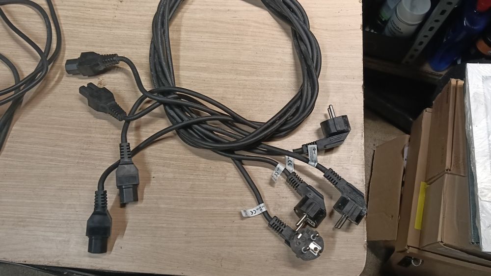 Cabos de alimentação