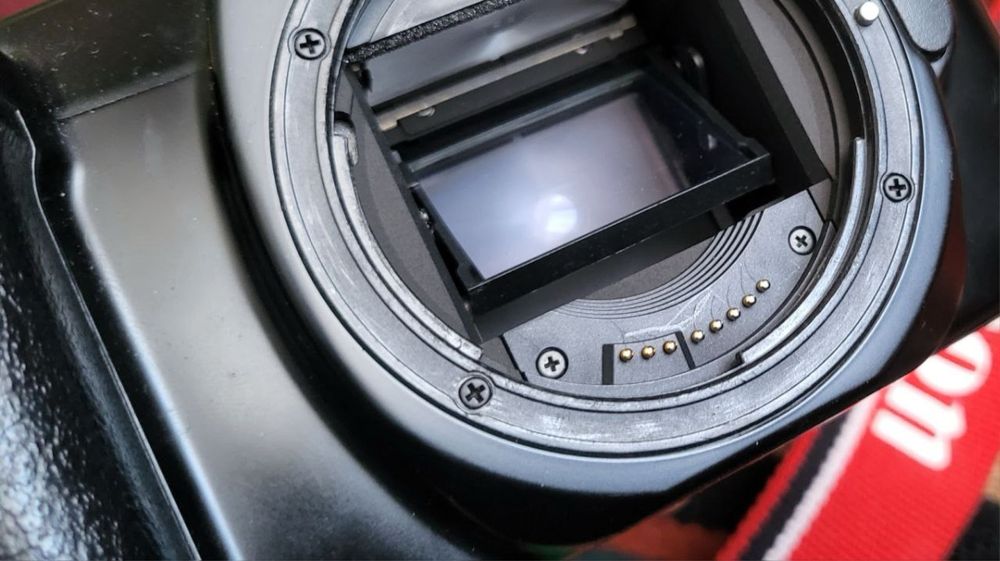 Продам плівковий фотоапарат Canon Rebel 1000f