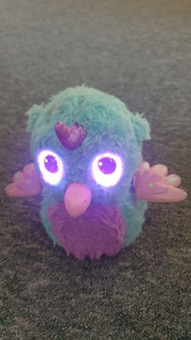 Hatchimals jednorożec, mówi, gra, rusza się