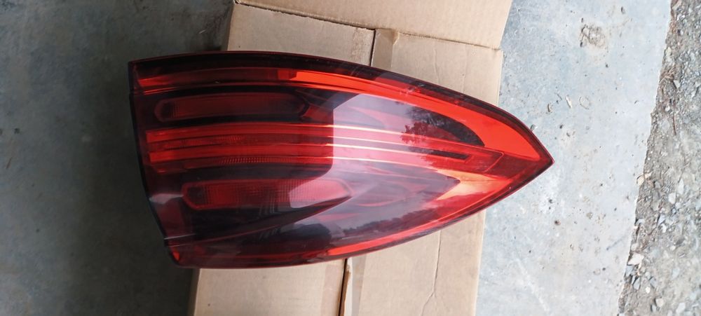 Lampy tył Porsche Cayenne 2015 komplet