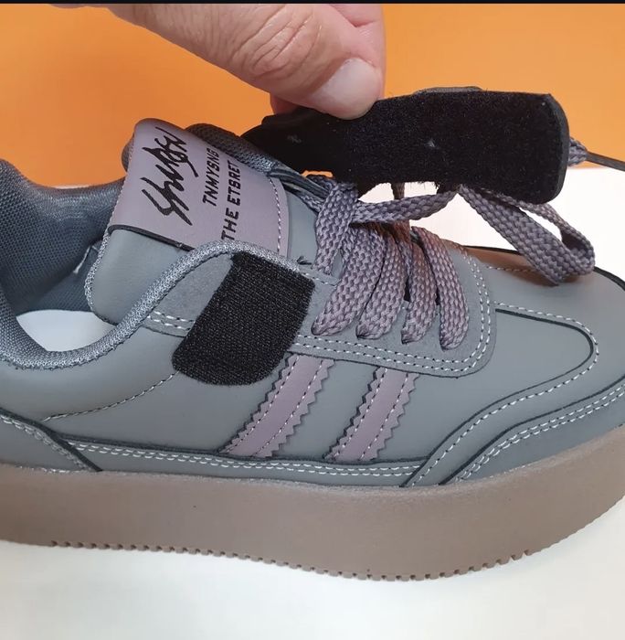 Красиві зручні кросівки кампуси туфлі 37р 24см